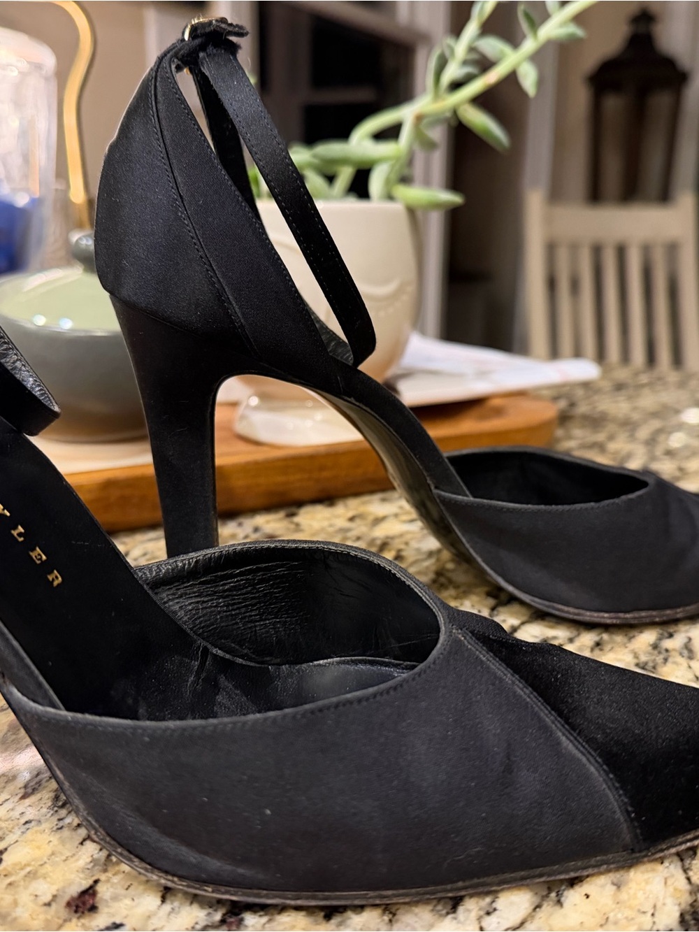 Richard Tyler Black D'Orsay Satin High Heel Pumps